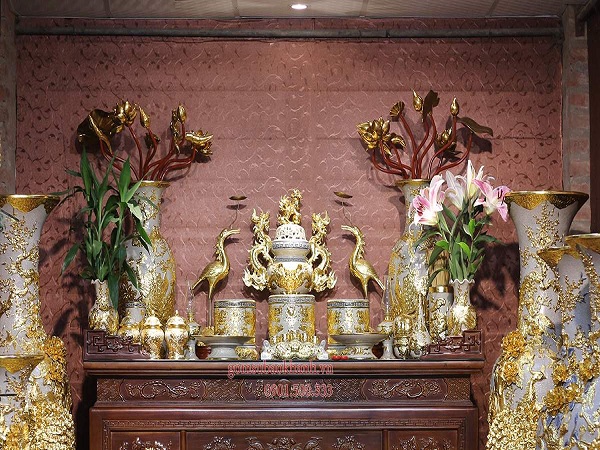 Cách bài trí bàn thờ hợp phong thủy