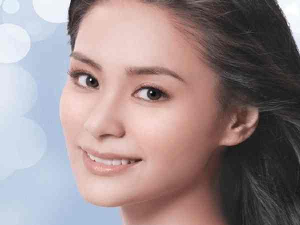 Xem tướng lông mày lá liễu
