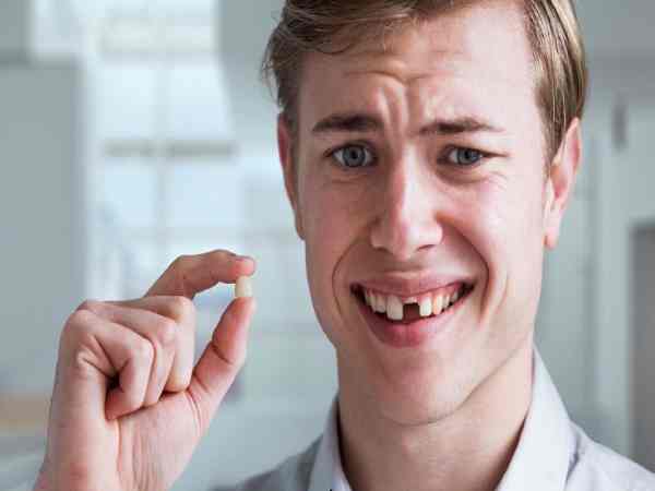 Điềm báo giấc mơ thấy rụng nhiều răng Điềm báo giấc mơ thấy rụng nhiều răng