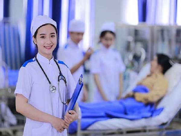 Mơ thấy bác sĩ có điềm báo gì và đánh số nào trúng?
