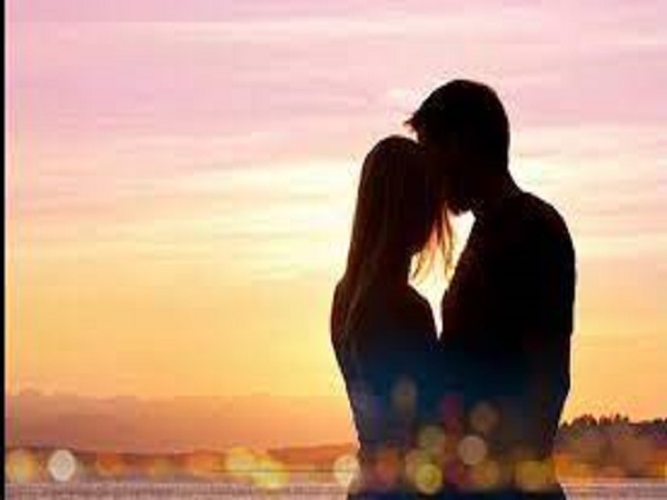 Ngủ mơ thấy người yêu cũ đánh con gì?