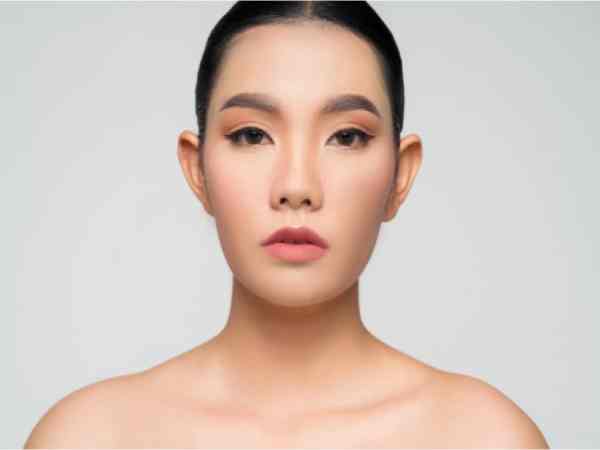 Người phụ nữ có mũi hếch tốt hay xấu? Người phụ nữ có mũi hếch tốt hay xấu?