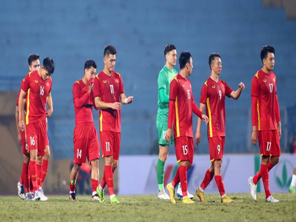 Bóng đá Việt Nam ngày 21/12: Việt Nam độc nhất tại AFF Cup