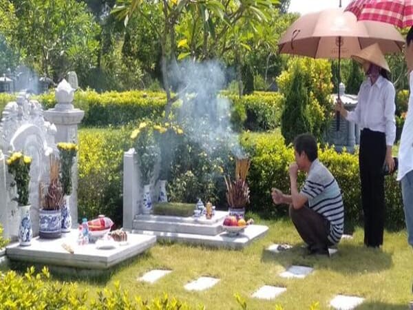 Vì sao cần xem ngày tốt xấu để sửa mộ