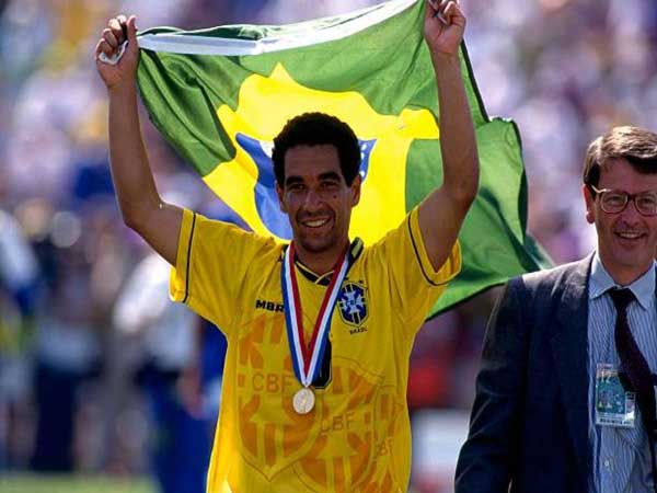 Tiền vệ Zinho trong đội hình Brazil vô địch World Cup 1994