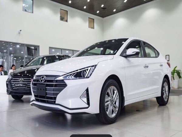 Ngày đẹp mua xe tuổi Quý Dậu 1993 năm 2024 6 tháng đầu năm
