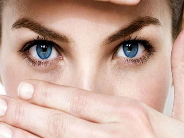 Đặc điểm của đôi mắt sâu
