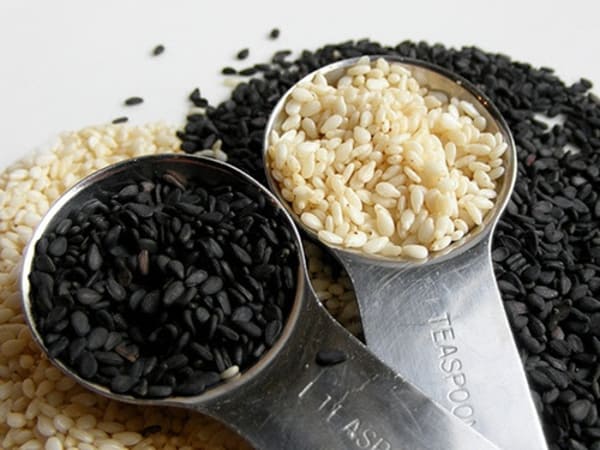 thấy hạt vừng con số may mắn là gì