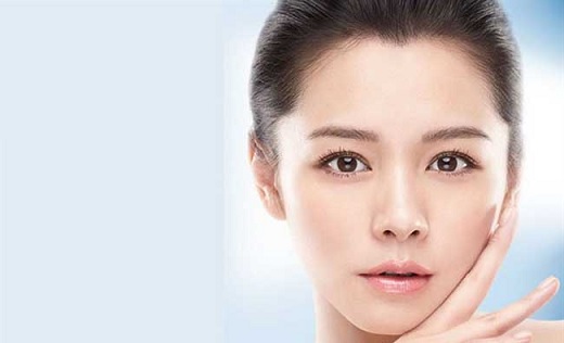 Đường chân tóc hình chữ M