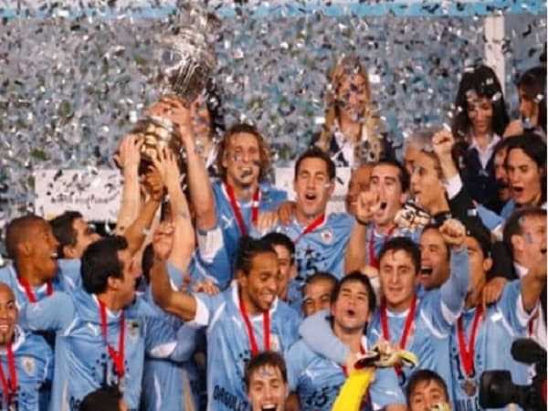Những ĐTQG nhiều danh hiệu quốc tế nhất có Uruguay
