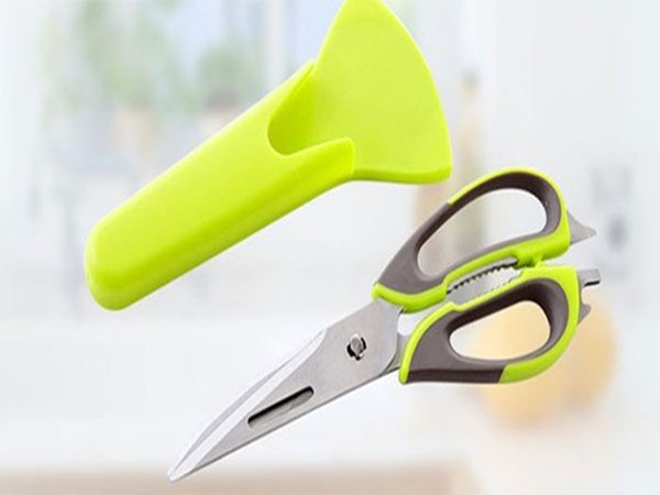 Giải mã chi tiết mơ thấy cái kéo mang điềm hung hay cát?