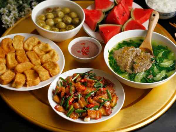 Mơ thấy cái mâm mới