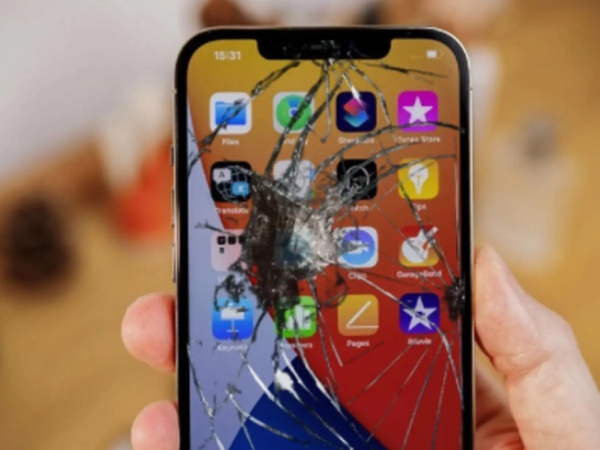 Nằm mơ thấy điện thoại bị vỡ màn hình là điềm gì?