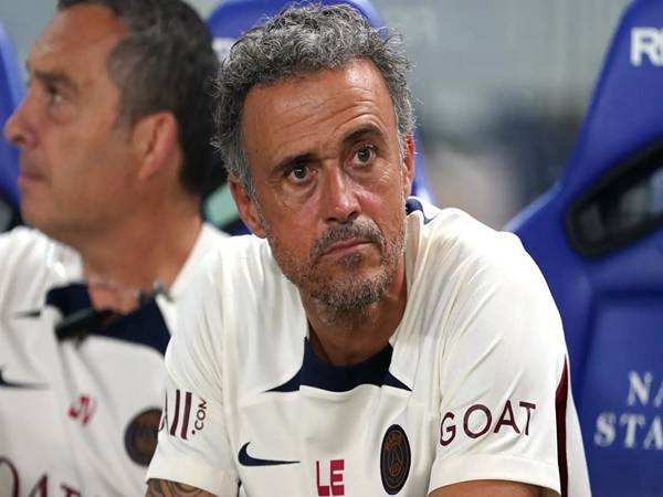 Tiểu sử và phong cách huấn luyện viên Luis Enrique